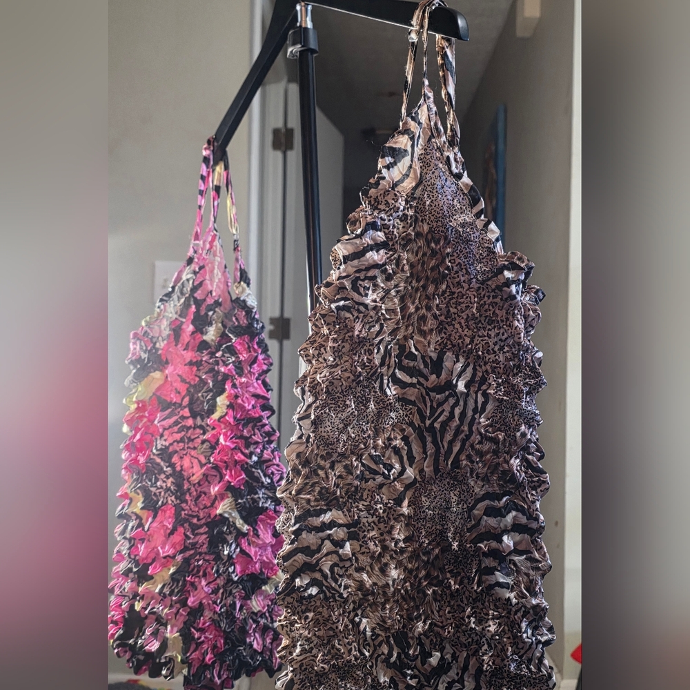Animal Print and Floral Ruffle Popcorn Wrinkle Free Tops